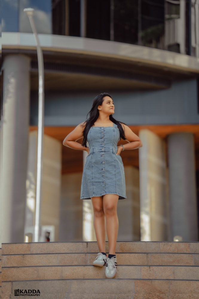 Urban lifestyle portrait by KADDA Photography